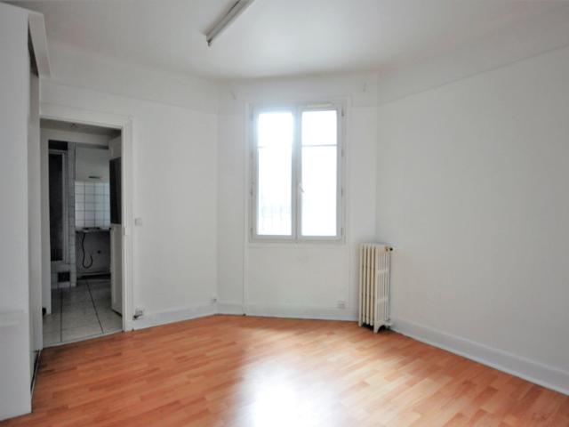 Saint Ouen Mairie! Studio de 18m2 avec jouissance exclusiv