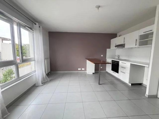 Saint Ouen / Paris 18e Daubin Michelet – Grand Studio Lumineux de 26 m² – Résidence Récente 2014 avec Ascenseur – Calme sur Jardins
