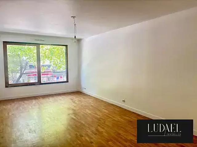 Saint Ouen 93400 Achat / Vente appartement 3 pièces t3 piscine