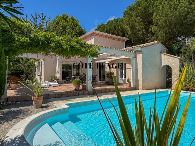 SAINT PALAIS SUR MER villa avec piscine et jardin paysager