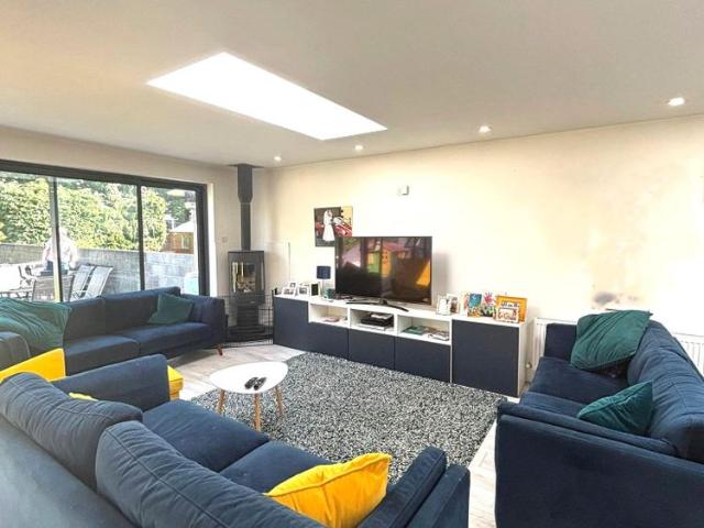 Saint Pappin Green, Glasnevin, Dublin 11 Short Term
