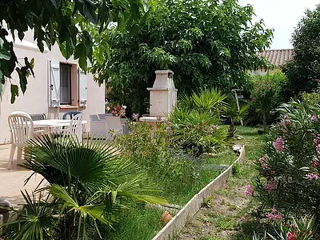 Saint Pargoire 34230 Location maison 4 pièces t4 au dernier étage piscine