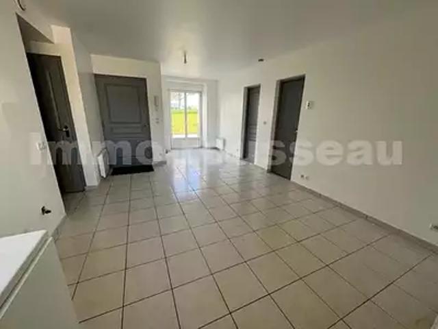 Saint Pathus 77178 Location appartement 3 pièces t3 terrasse parking