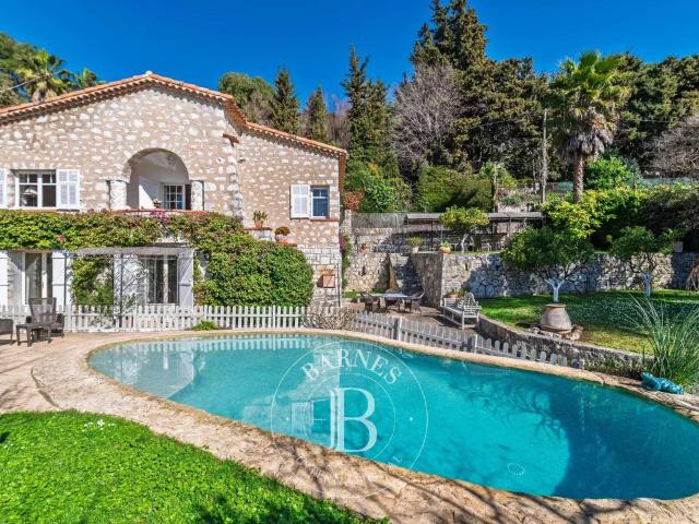 Saint Paul de Vence charmante villa en pierre avec piscine 180m² Saint Paul