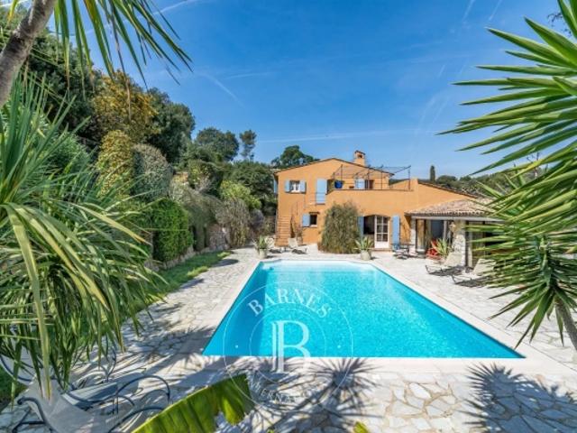 Saint Paul de Vence Élégante bastide provençale