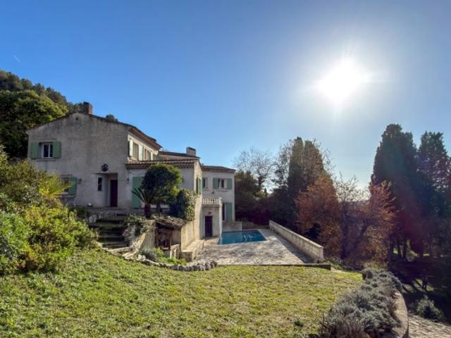 Saint Paul de Vence Villa familiale avec vue sur le village