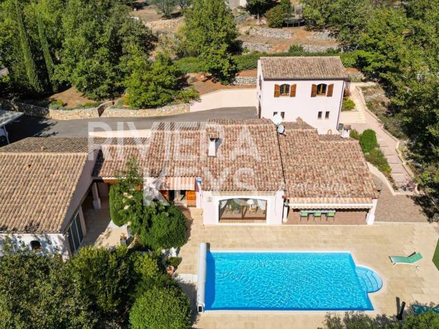 Saint Paul En Forêt: Propriété de charme avec maison d’amis. 261m² Saint Paul en Forêt