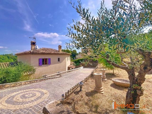 Saint Paul En Foret var, a vendre villa avec piscine, 5 ch. 192m² Saint Paul en Forêt