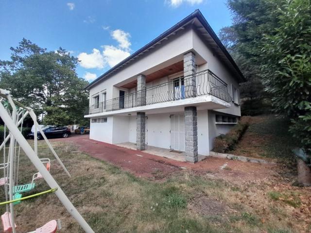 SAINT PAUL EN JAREZ, GRANDE MAISON