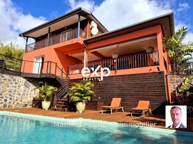 Saint Paul / La Plaine / Villa familiale F5 4 chambres de. 150m² Saint Paul