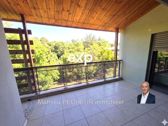 Saint Paul / L'étang / Appartement T2 50 m2 + Varangue 25 m2