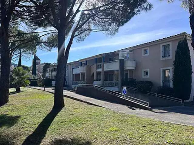 Saint Paul Trois Châteaux 26130 Achat / Vente appartement 3 pièces t3 au dernier étage