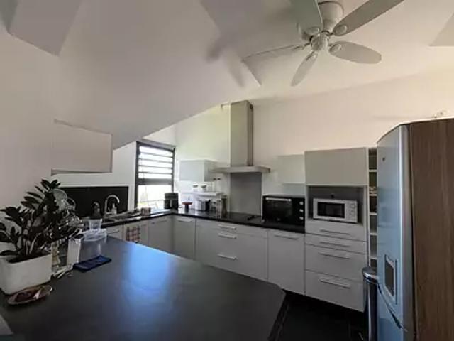 Saint Paul 97434 Achat / Vente appartement 3 pièces t3 au dernier étage