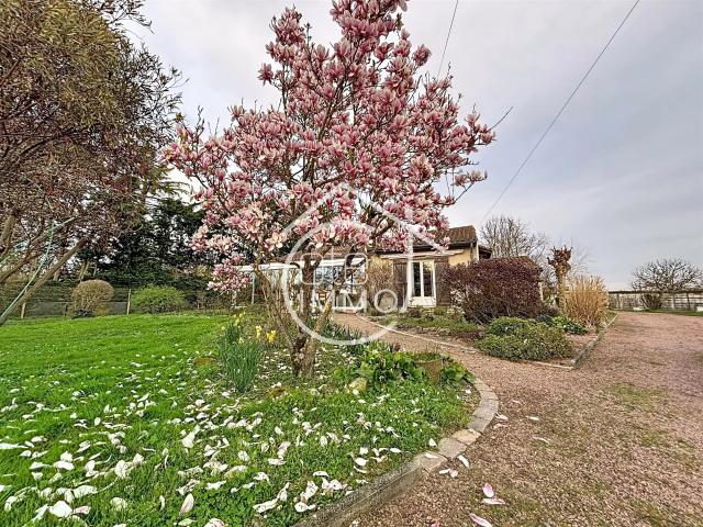 Saint Pey De Castets Maison de plain pied sur 2000 m2 90m² Saint Pey de Castets
