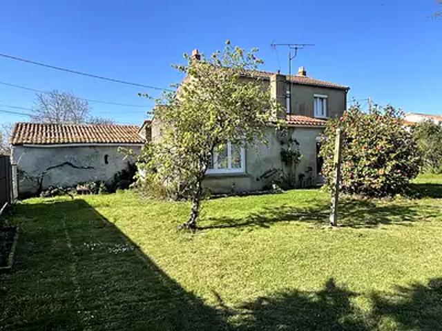 Saint Philbert de Grand Lieu 44310 Achat / Vente maison 5 pièces t5 au dernier étage parking