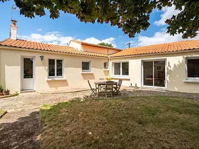 Saint Philbert de Grand Lieu 44310 Achat / Vente maison 5 pièces t5 au dernier étage parking