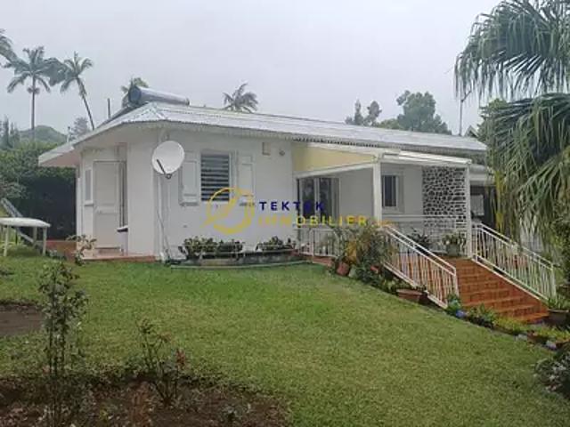 Saint Pierre 97410 Achat / Vente maison 5 pièces t5 terrasse parking
