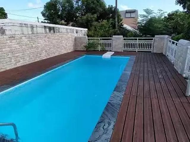 Saint Pierre 97410 Achat / Vente maison 8 pièces t8 piscine terrasse