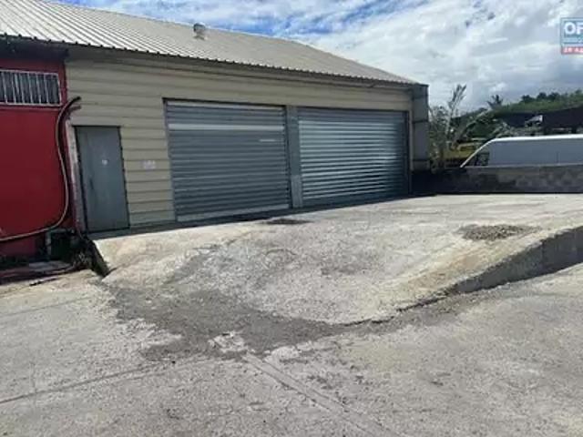Saint Pierre 97410 Location divers parking