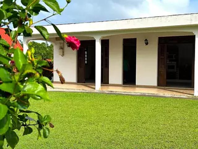 Saint Pierre 97250 Achat / Vente maison 4 pièces t4 jardin terrasse