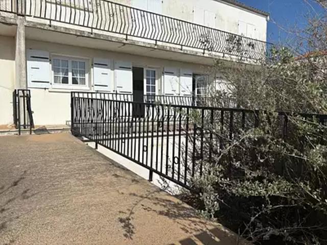 Saint Pierre d'Oléron 17310 Achat / Vente appartement 4 pièces t4 balcon