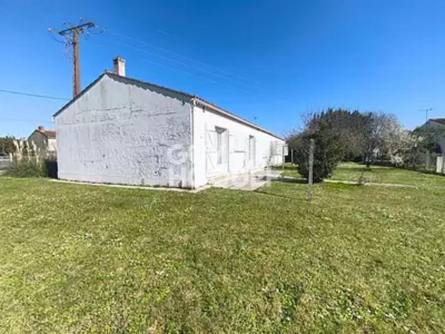 Saint Pierre d'Oléron 17310 Achat / Vente maison 8 pièces t8 au dernier étage