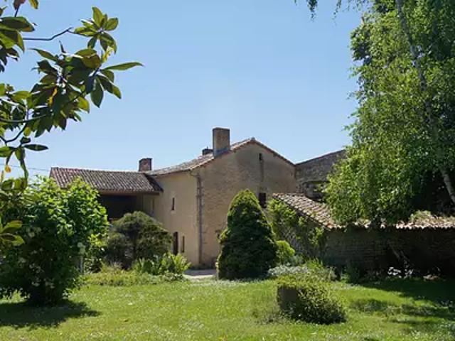 Saint Pierre d'Exideuil 86400 Achat / Vente maison 5 pièces t5 piscine