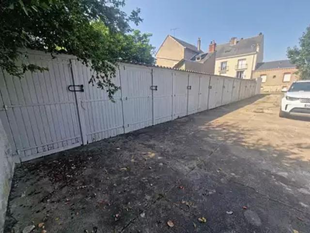 Saint Pierre des Corps 37700 Location parking