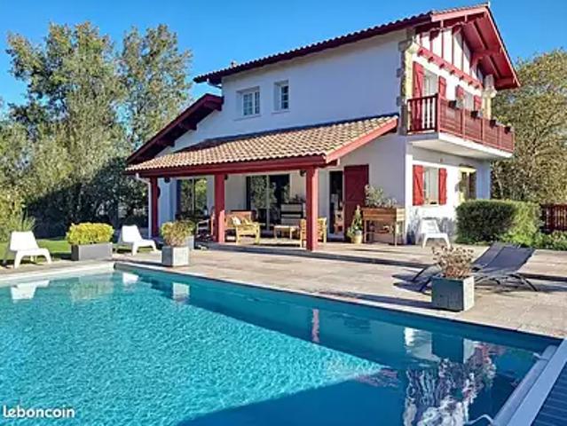 Saint Pierre d'Irube 64990 Achat / Vente maison 6 pièces t6 piscine jardin