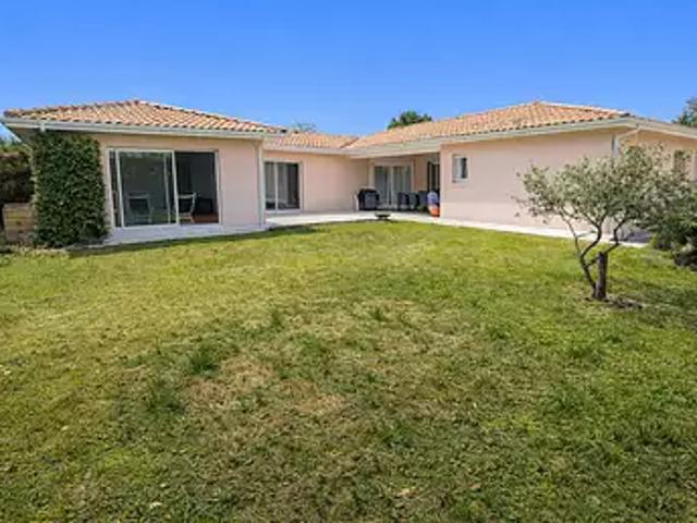 Saint Pierre du Mont 40280 Achat / Vente maison 6 pièces t6 au dernier étage piscine