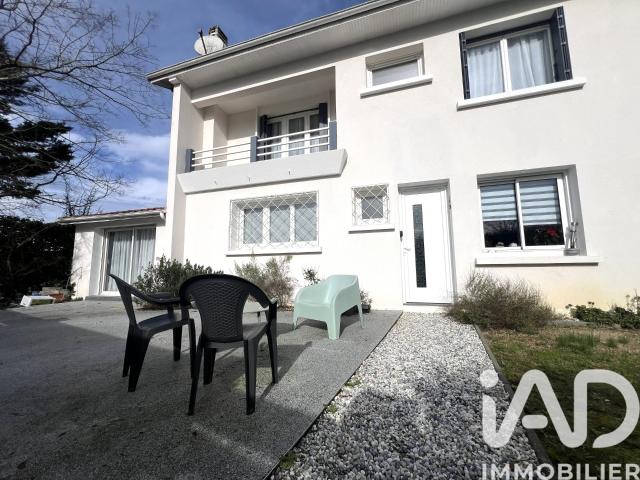 Saint Pierre du Mont Vente Maison 40