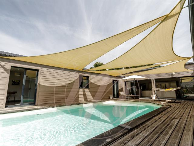 Saint Pierre du Mont Maison de caractère à ossature bois de. 205m² Mont de Marsan
