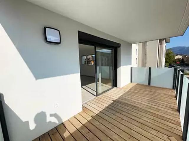 Saint Pierre en Faucigny 74800 Location appartement 3 pièces t3 terrasse
