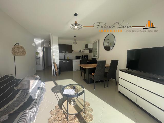 SAINT PIERRE LA MER APPARTEMENT T3 AVEC PARKING PRIVE ET SECURISE