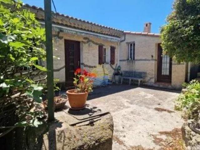 SAINT PIERRE LES MARTIGUES, BATISSE AVEC FORT POTENTIEL