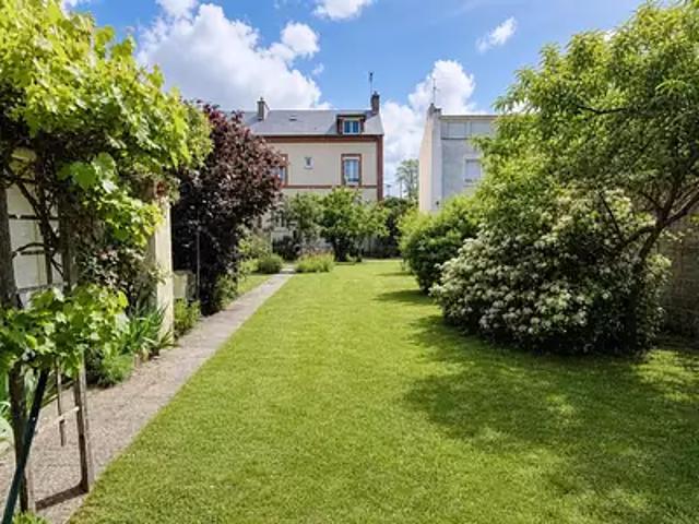 Saint Pierre lès Nemours 77140 Achat / Vente maison 9 pièces t9 jardin cave