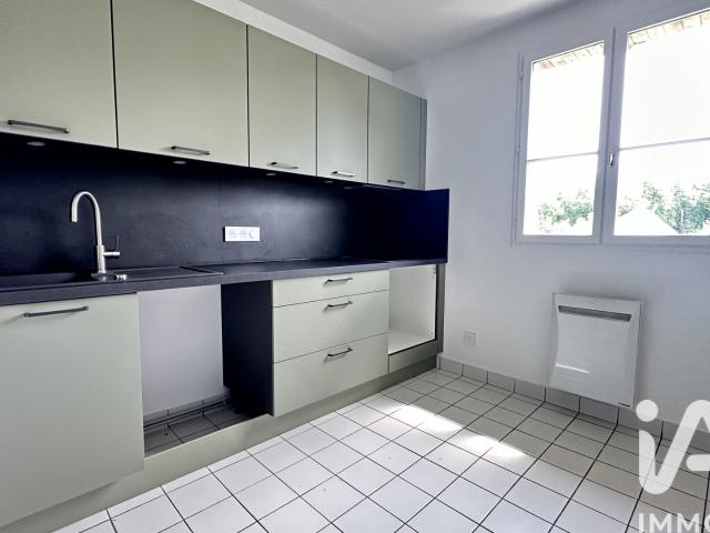 Saint Pierre lès Nemours Location Appartement 77