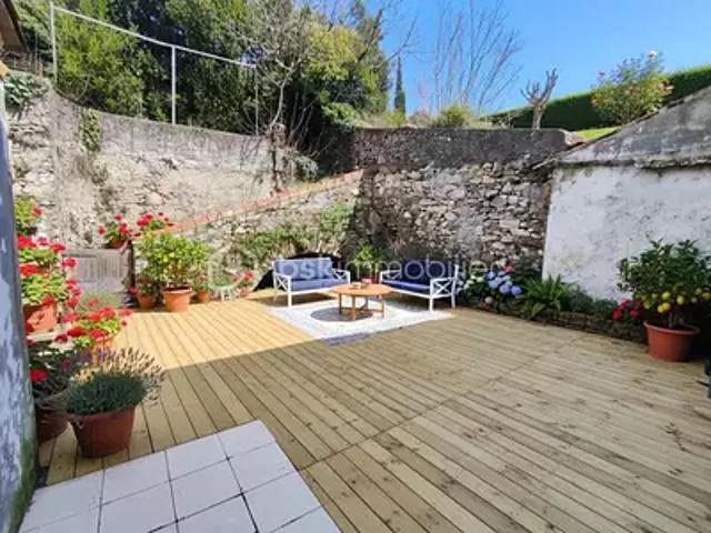 Saint Pons de Thomières 34220 Achat / Vente maison 13 pièces t13 terrasse balcon