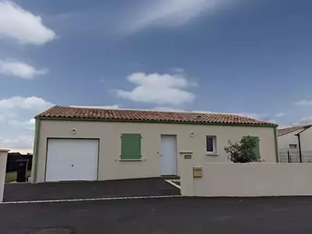 Saint Porchaire 17250 Location maison 4 pièces t4 au dernier étage