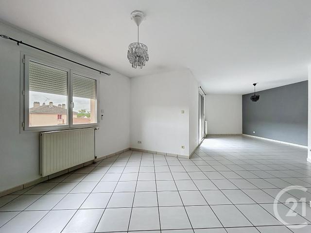 Saint Pourçain sur Sioule Location Appartement 03