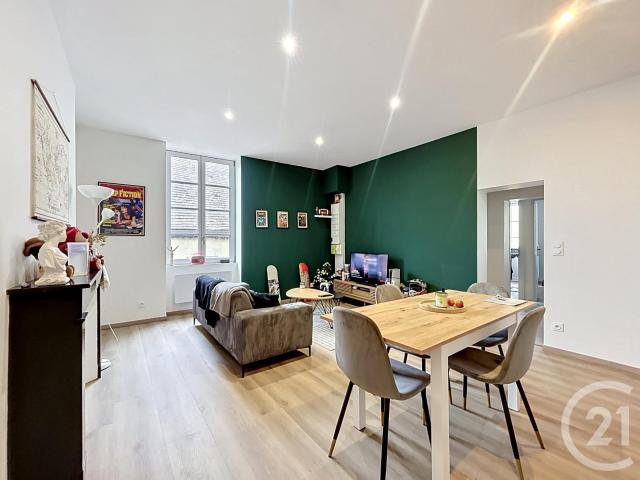 Saint Pourçain sur Sioule Location Appartement 03