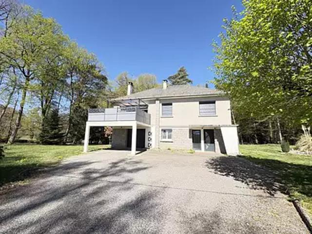 Saint Privat 19220 Achat / Vente maison 7 pièces t7 terrasse