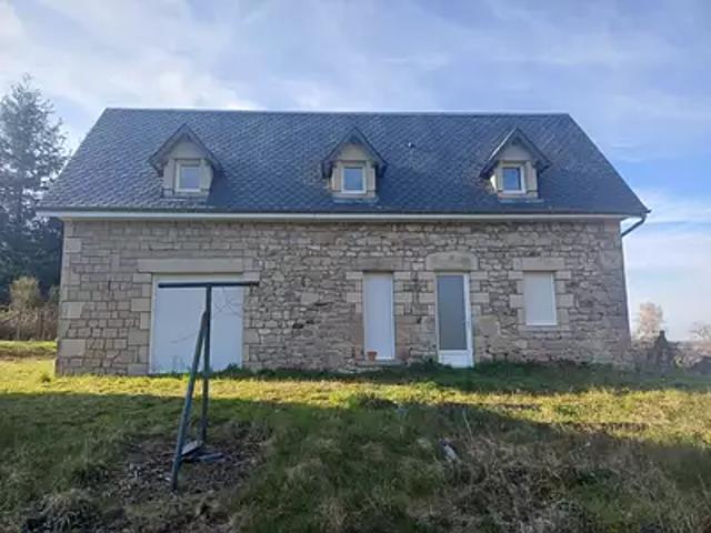 Saint Privat 19220 Achat / Vente maison 9 pièces t9
