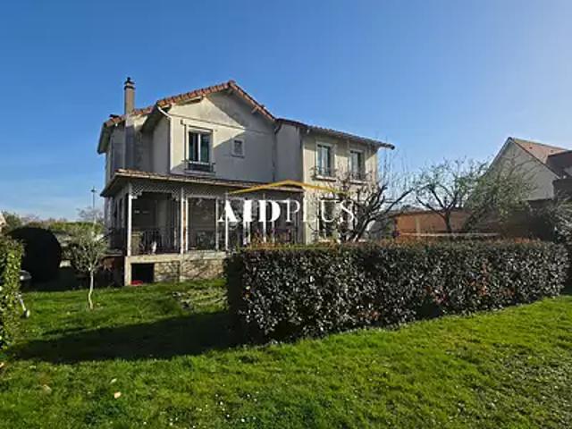 Saint Prix 95390 Achat / Vente maison 7 pièces t7 au dernier étage parking