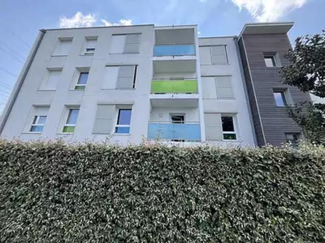 Saint Priest 69800 Achat / Vente appartement 2 pièces t2 parking