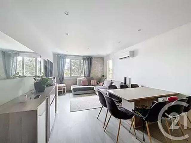 Saint Priest 69800 Achat / Vente appartement 4 pièces t4