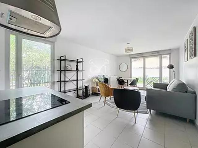 Saint Priest 69800 Location appartement 3 pièces t3