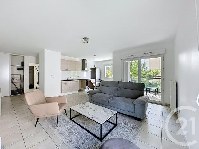 Saint Priest Location Appartement 69