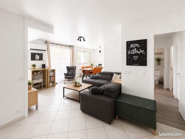 SAINT PRIEST – T3 LUMINEUX DE 75 m² AVEC BALCON, CLIMATISATION, CAVE & PARKING – SAINT PRIEST