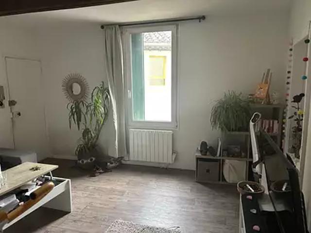Saint Quentin la Poterie 30700 Location appartement 2 pièces t2